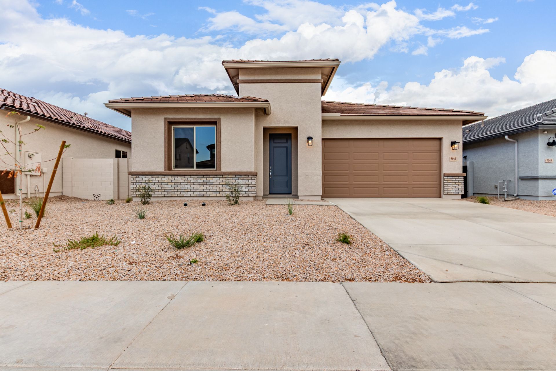 7259 E BLISSFUL BREEZE LN (Parker)