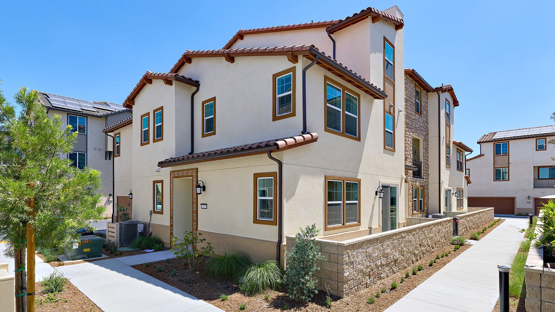 Beacon at Eastvale Square - Eastvale, CA