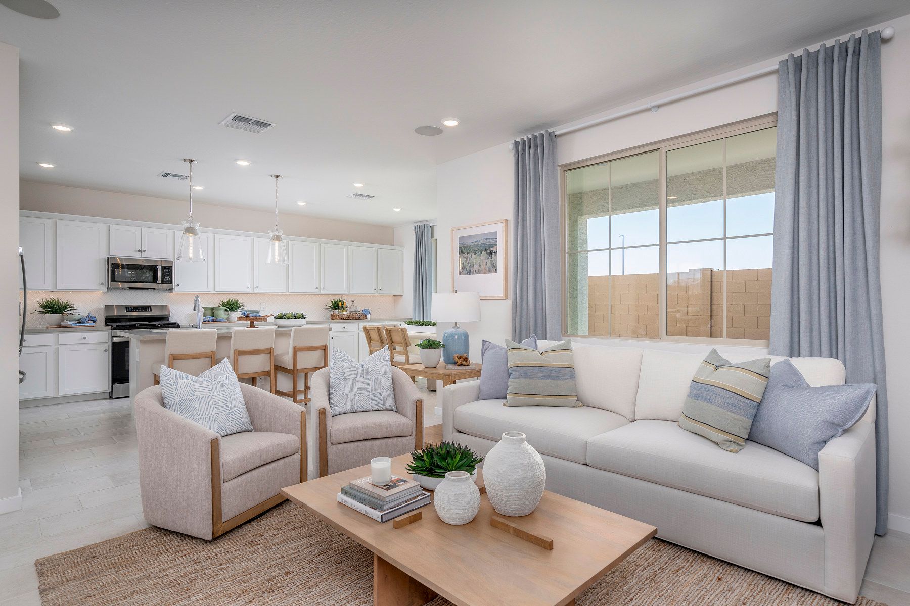 casa en The Courts at Bella Storia por Risewell Homes