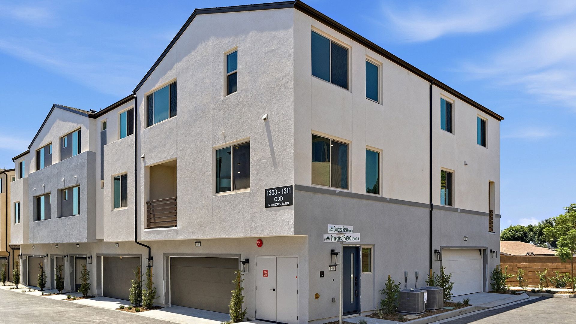 Canopy por Risewell Homes en Riverside-San Bernardino California