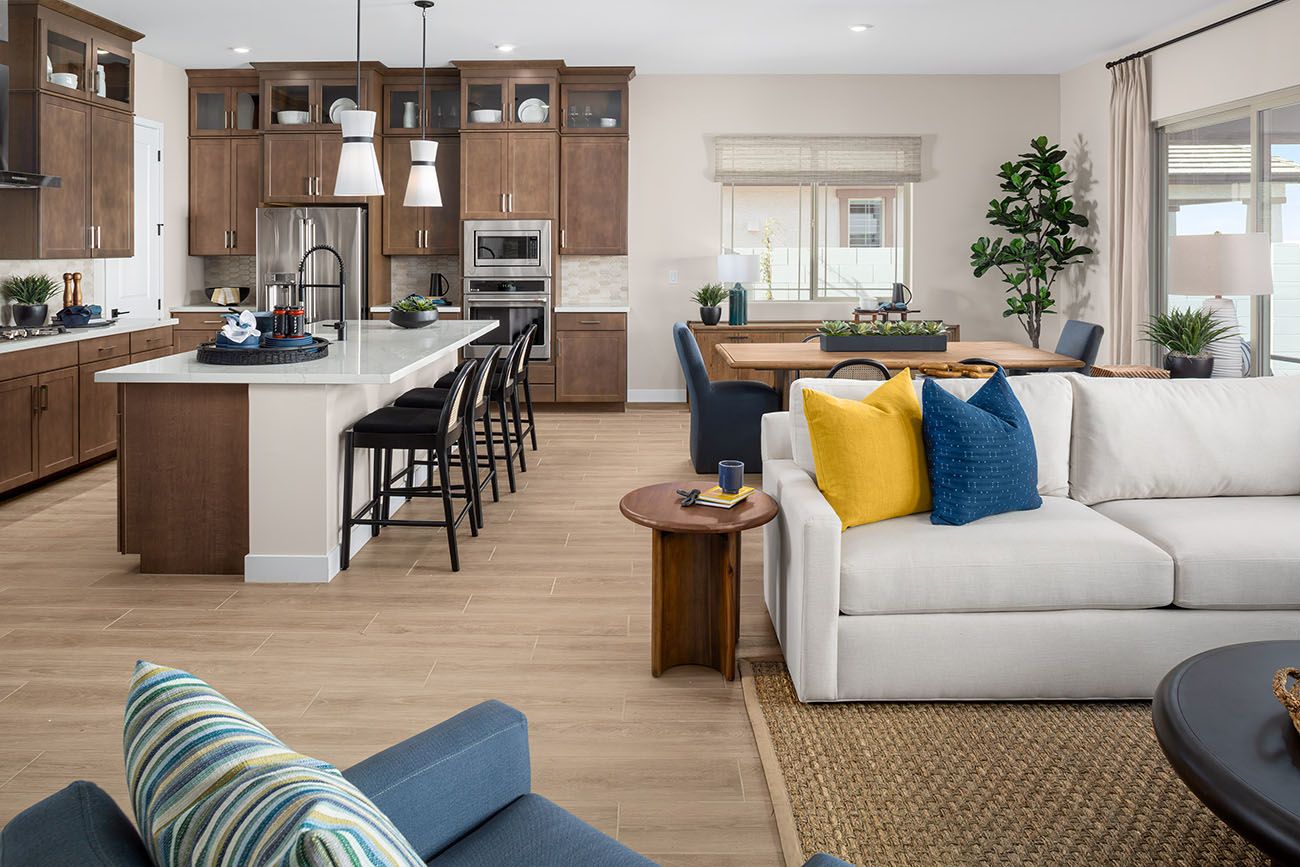 800 W Kingbird Drive. Queen Creek, AZ 85140