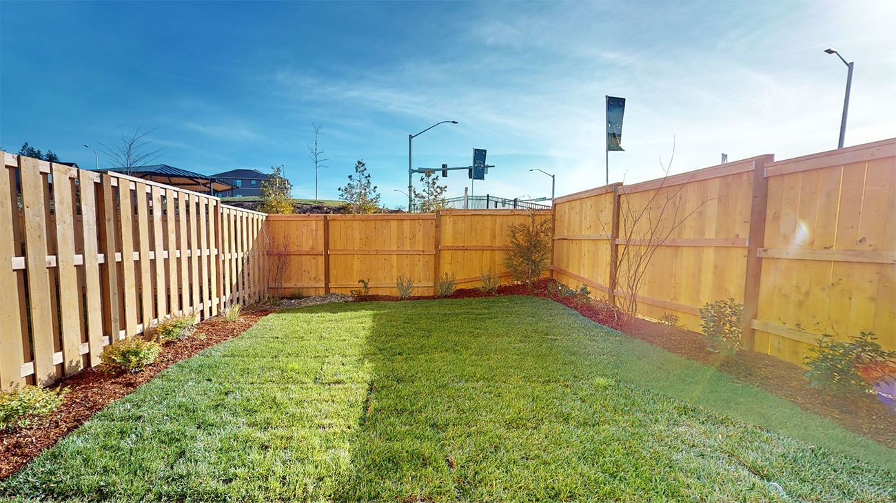 The Townes at The Vineyard - Rhone - Fenced Backyard - Model Photography
