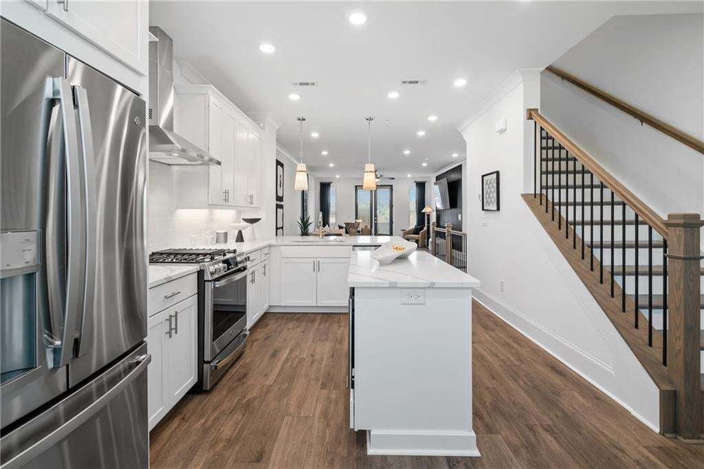 Plenty space to cook and entertain not the actual unit or building