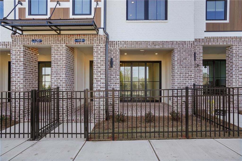 View of the front of unit.