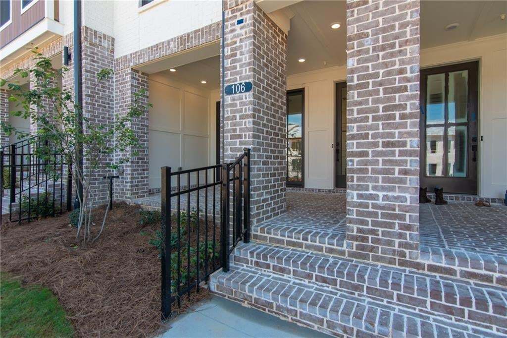 Covert Terrace , main entry