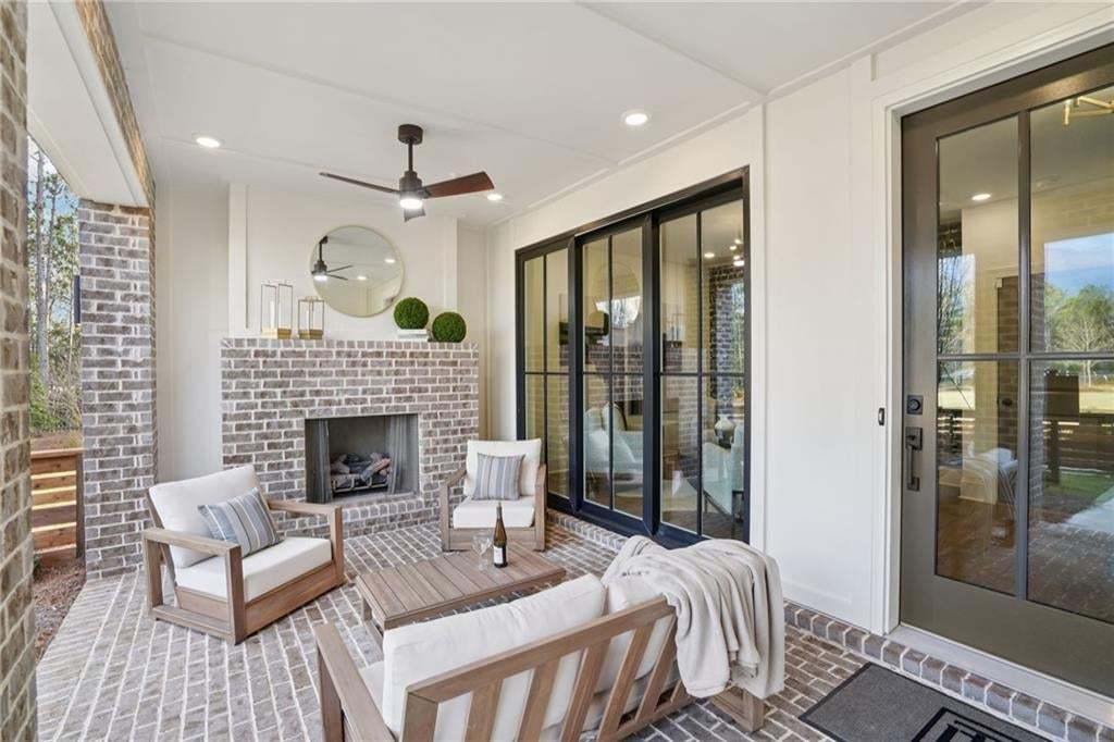 Terrace with a sliding glass door for an enhanced indoor outdoor entertainment. Not the actual building or unit