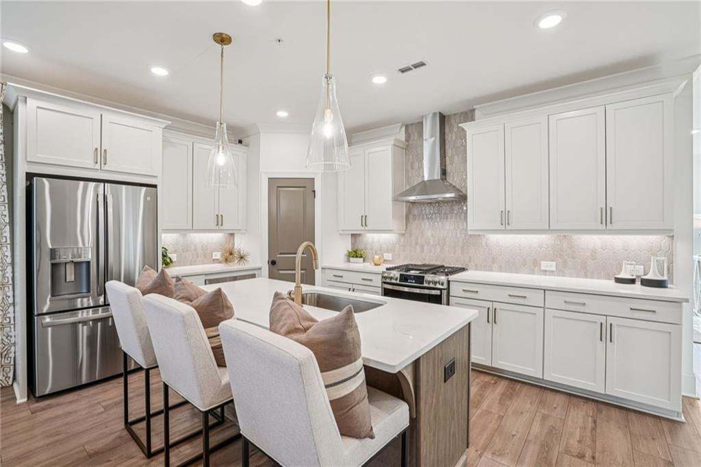 Walk in Pantry , refrigerator is not standard . Not the actual building or unit .