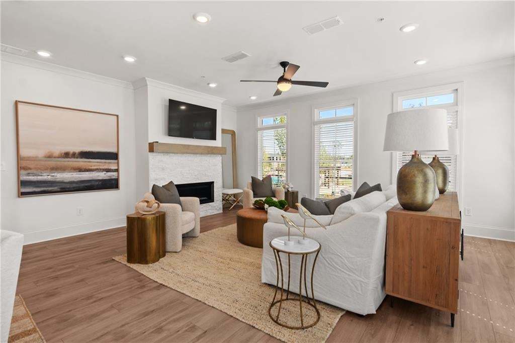 *Photos are not the actual unit. Decorated model home photos used.