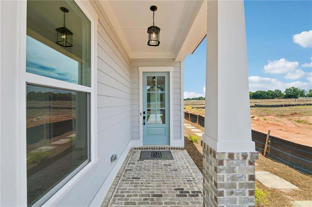Love the charm of this home for curbside to front door!! Welcome to Aberdeen