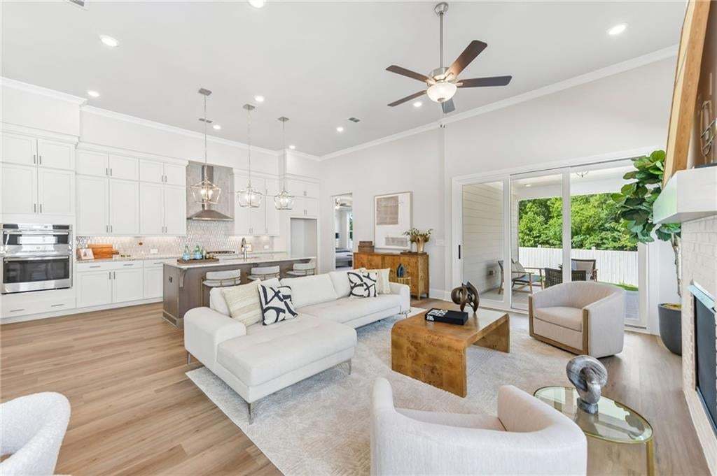 The Aberdeen a gated community located in Hoschton GA. Near shops, restaurants and medical facilities. Photo not of actual home but a previously built TPG home.