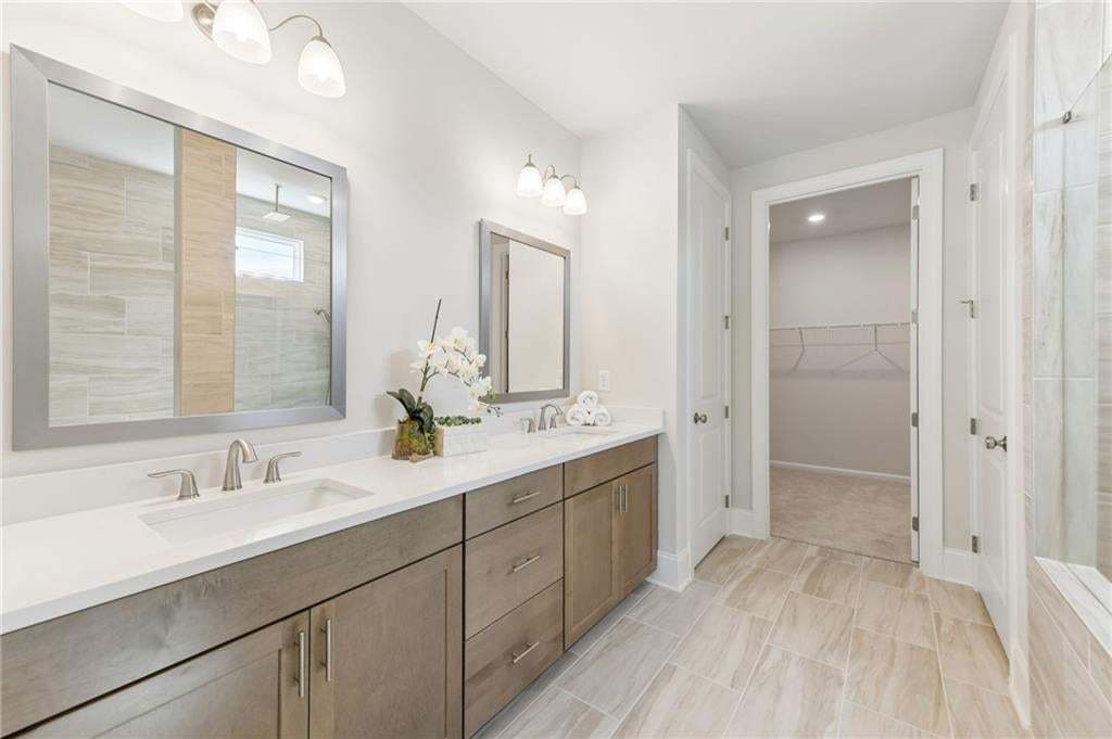 Come customize your finishes in your primary bathroom of the Braydon plan. Photo not of actual home but a previously built TPG home.