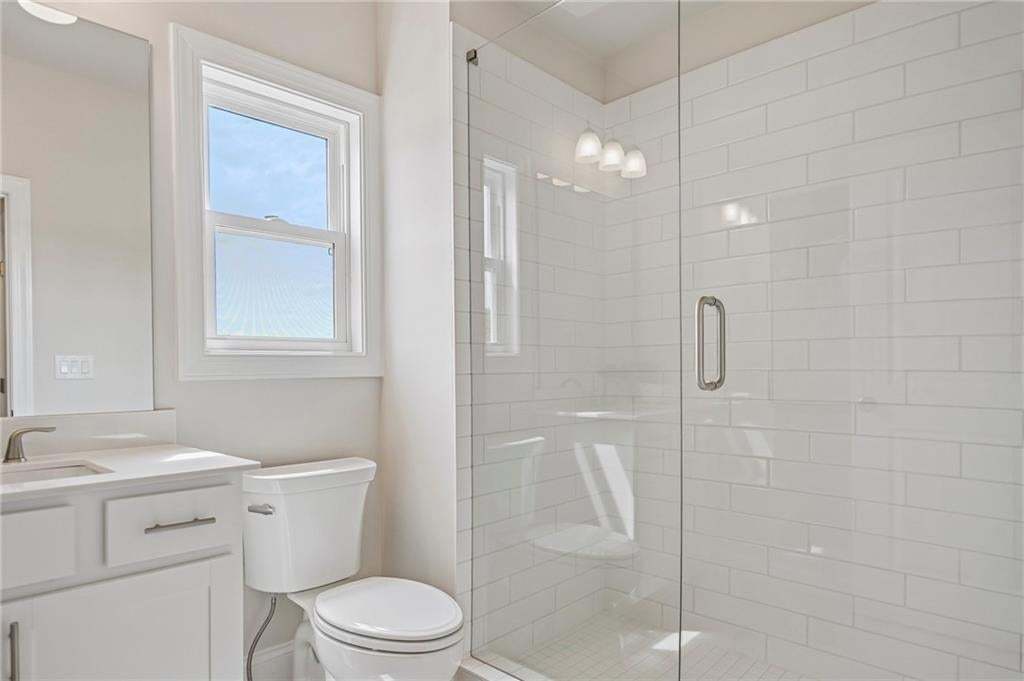 Full bathroom upstairs!