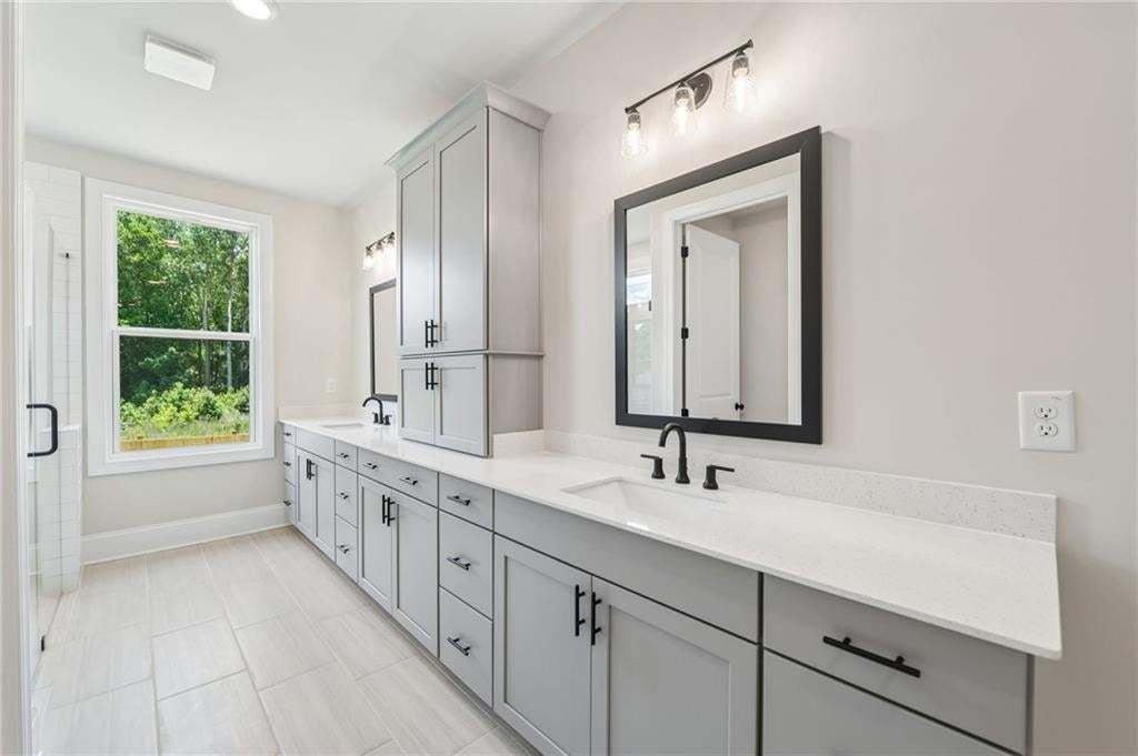 You will never run out of countertop space or cabinet space