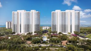 Infinity at the Colony Residence 1