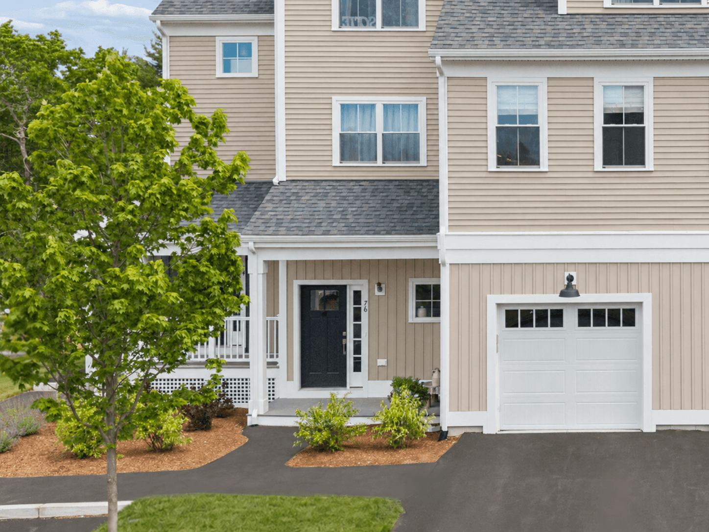 The Hickory - Larkwood: Raynham, Massachusetts - Thorndike Development