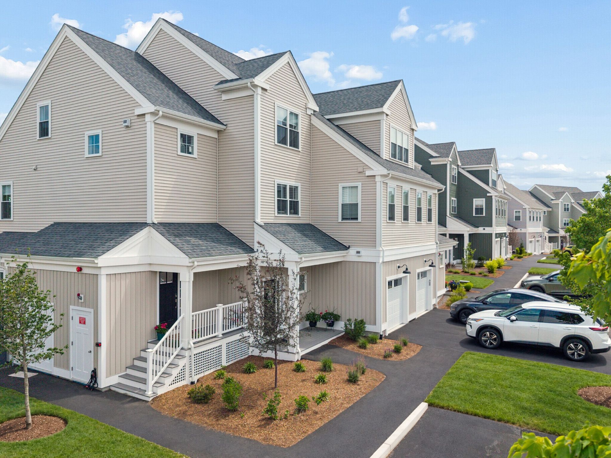 The Magnolia III - Larkwood: Raynham, Massachusetts - Thorndike Development