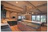casa en Timber & Stone Builders por Timber & Stone Builders