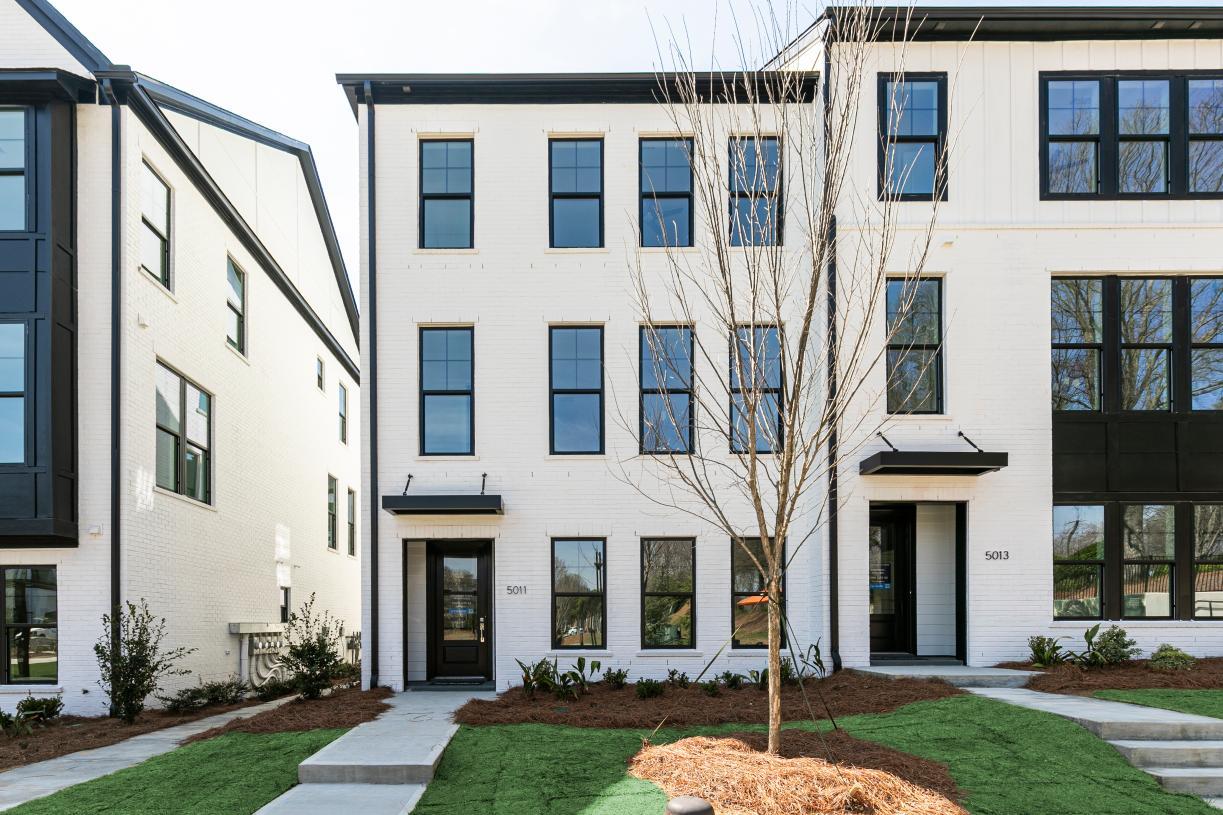 Downing Elite Traditional - Toll Brothers at Lakeview: Alpharetta, Georgia - Toll Brothers