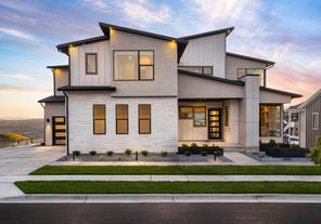 4521 N Solstice Dr (Fairbanks Modern)