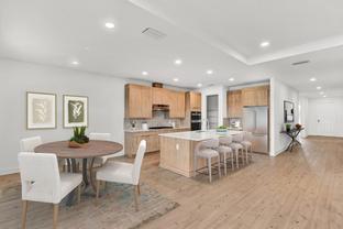 Flora - Regency at Waterset - Wren Collection: Apollo Beach, Florida - Toll Brothers