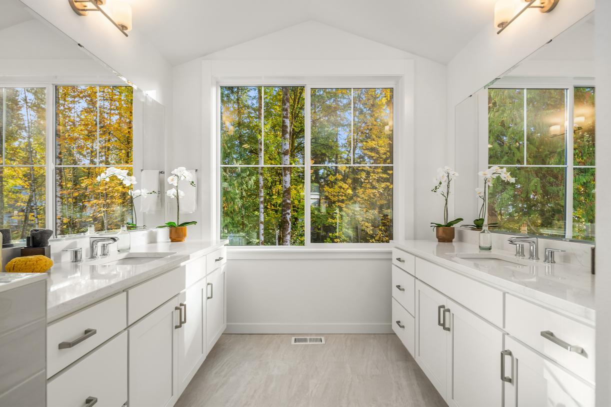 Primary bathroom with stunning greenbelt views