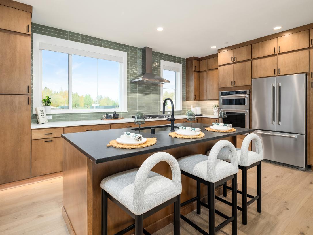 Woodinville Square - Woodinville, WA