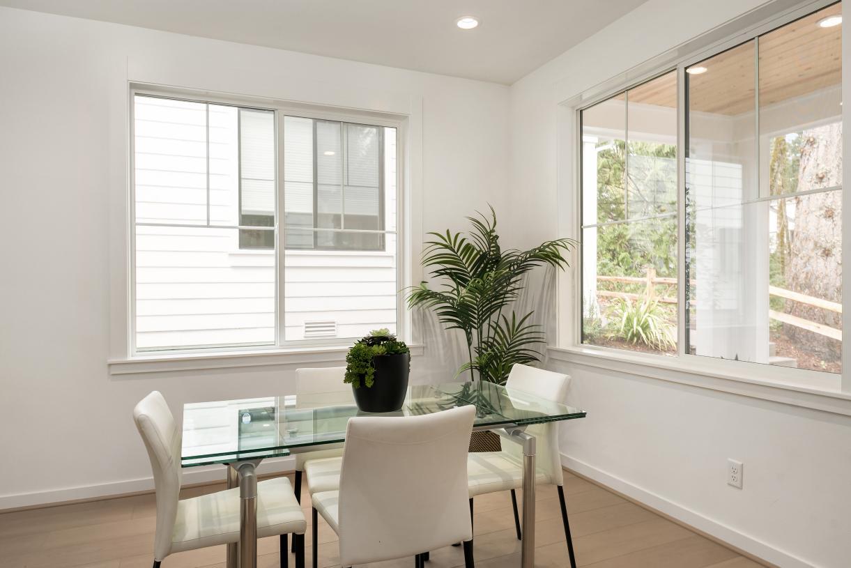 Flex room can be used as a dining room