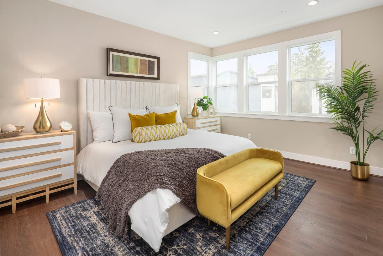 Spacious primary suite