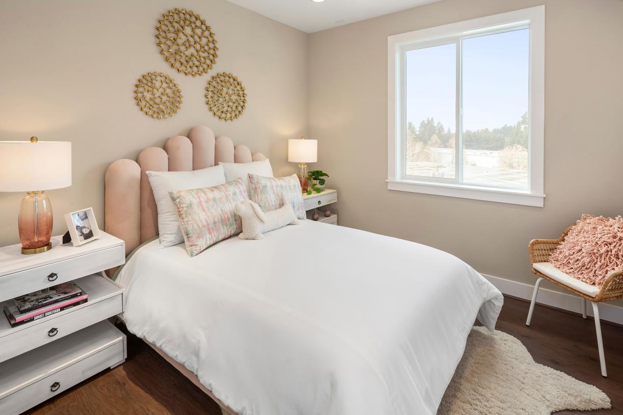 Secondary bedroom