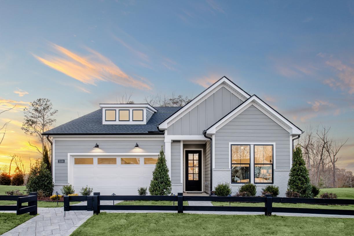 Regency at Olde Towne - Journey Collection por Toll Brothers en Raleigh-Durham-Chapel Hill North Carolina