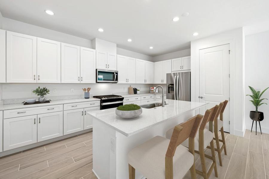 44320 Panther Dr (Khaya Modern Coastal)