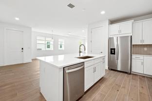 Khaya Modern Coastal - Seven Shores - Villa Collection: Naples, Florida - Toll Brothers