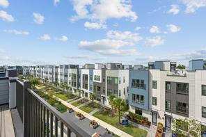 2174 Whitney Marsh Aly (Citrine Modern I)