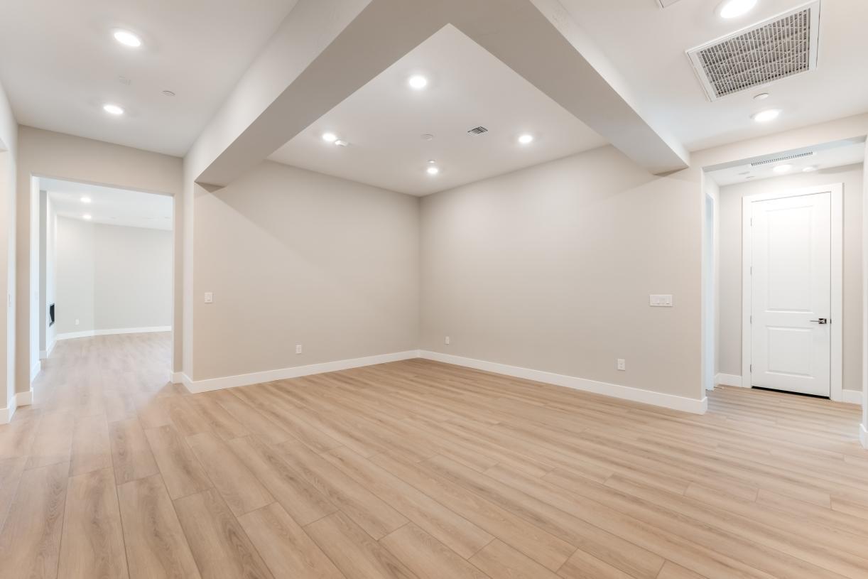 Lovely, separate dining area