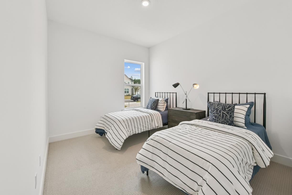 Secondary bedroom suite