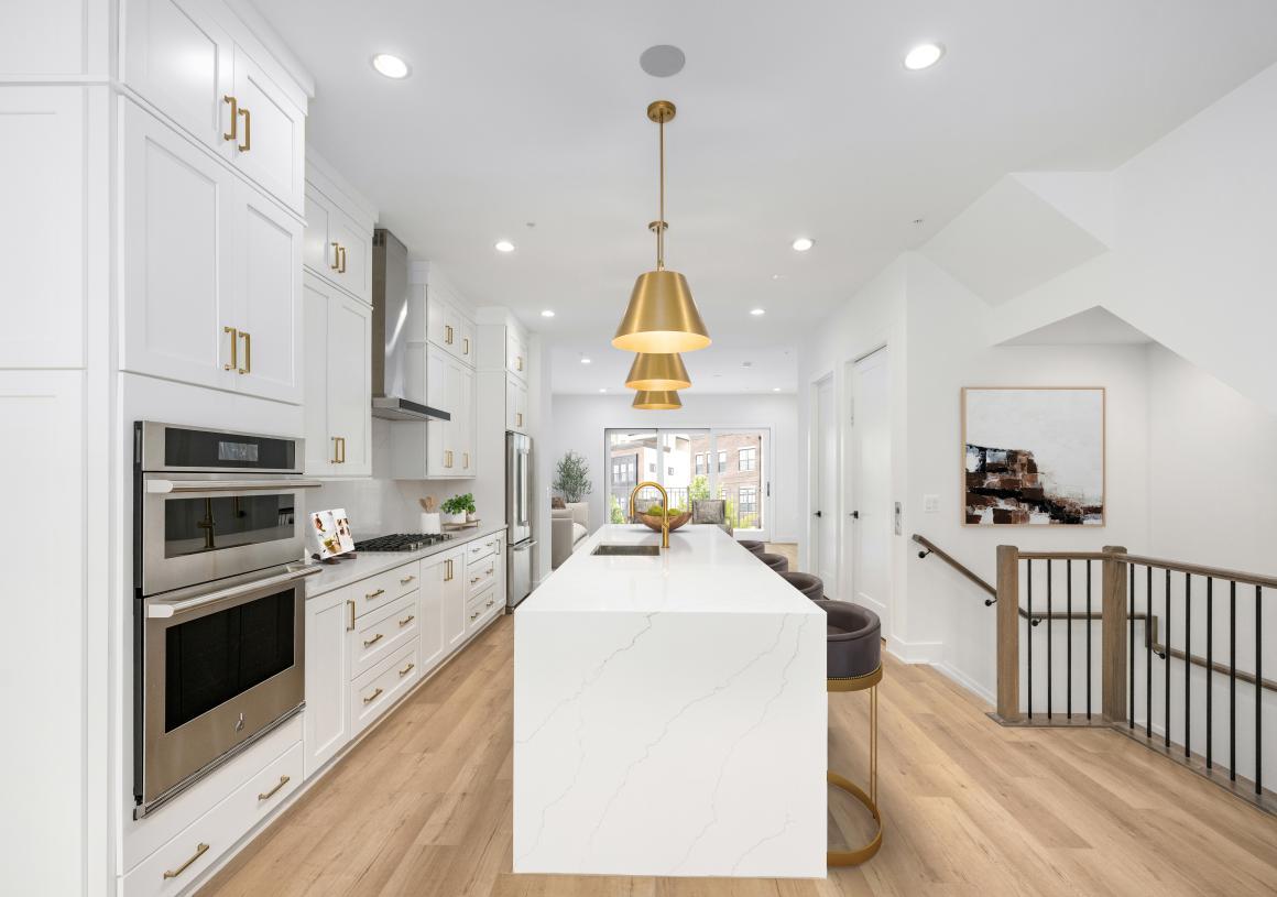 8610 Erdem Pl (Friesian)