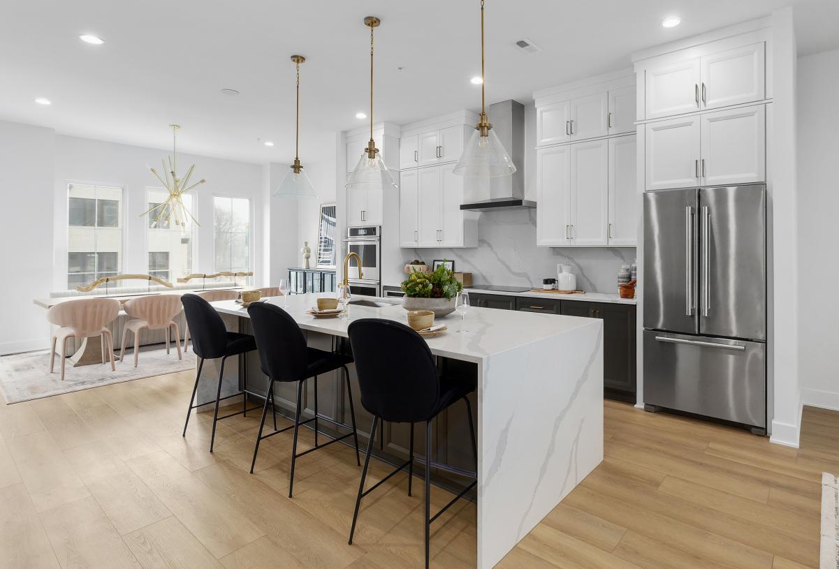 Chevy Chase Crossing - Kallen Collection - Chevy Chase, MD