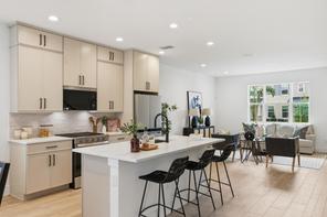 1833 Crowncrest Dr (Liston)