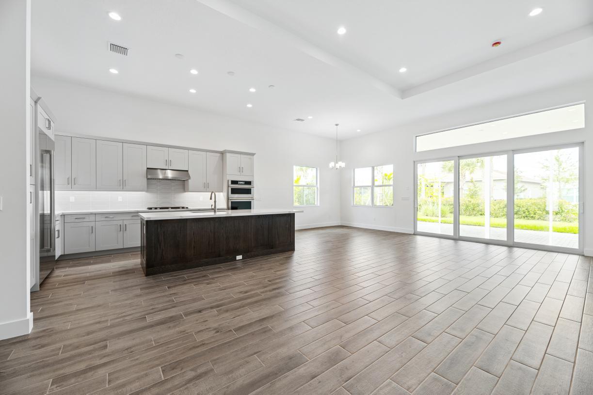 10118 Driftwood Way (Maya)