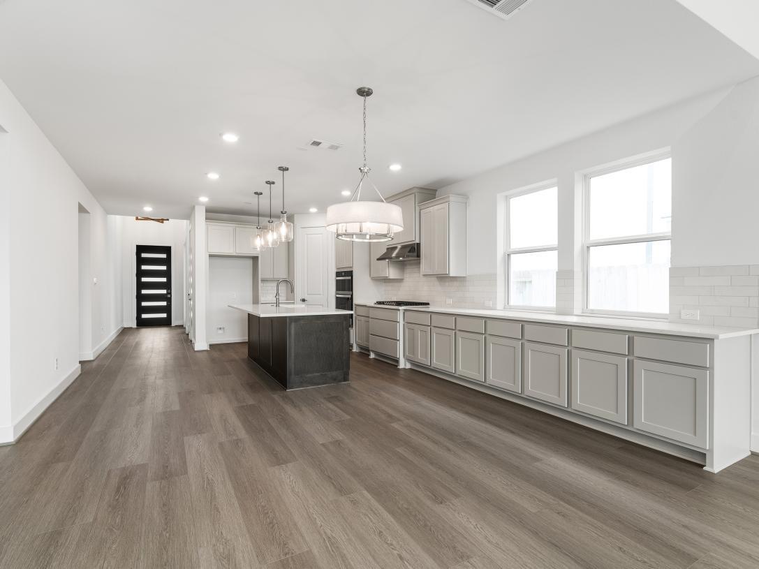 Casual dining area adjacent to kitchen and great room