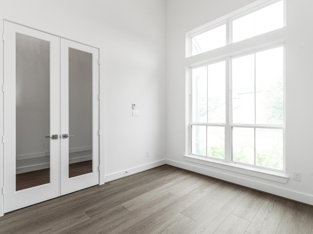Versatile home office to suit your needs