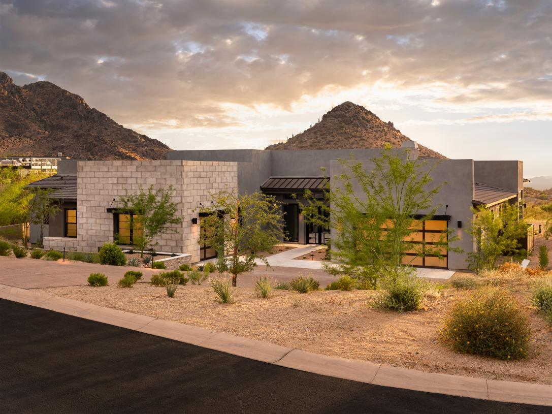 Munari Desert Contemporary