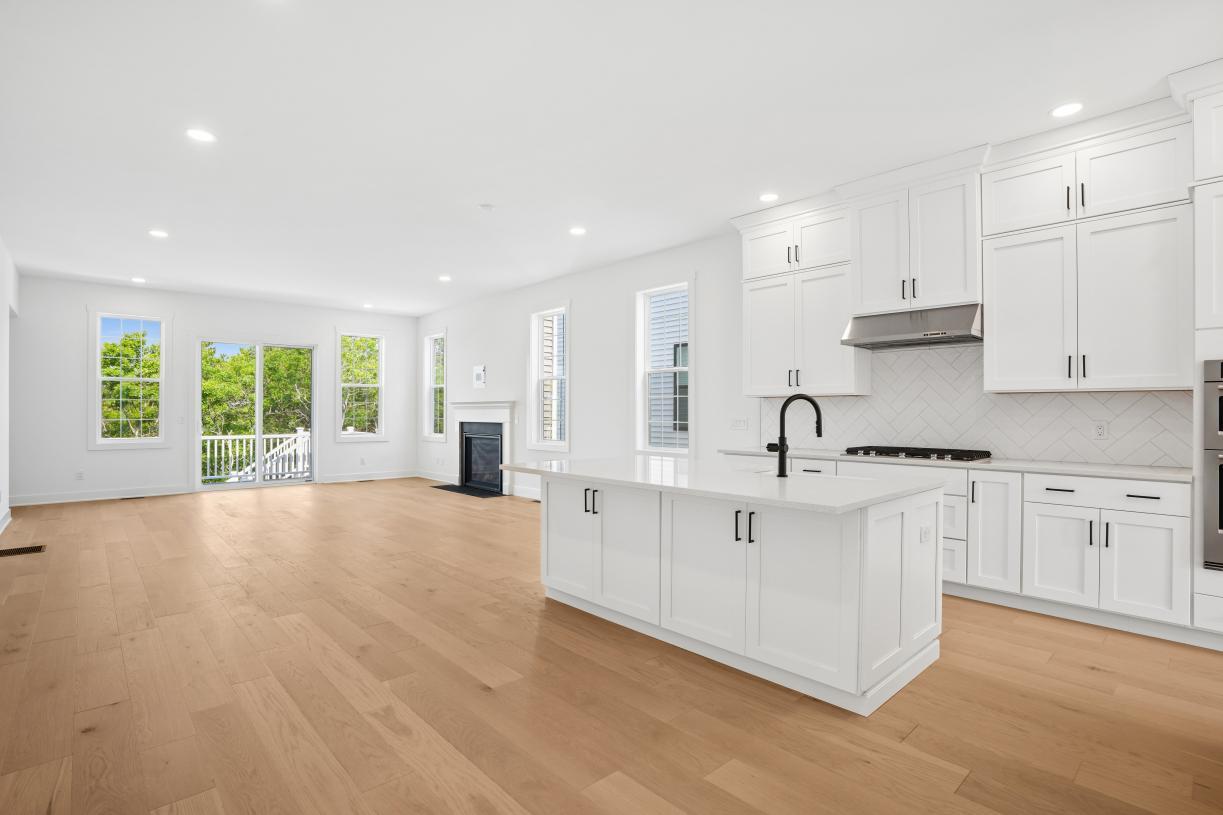 Westford Cohasset - Toll Brothers at The Pinehills - Owls Nest - Preserve Collec: Plymouth, Massachusetts - Toll Brothers