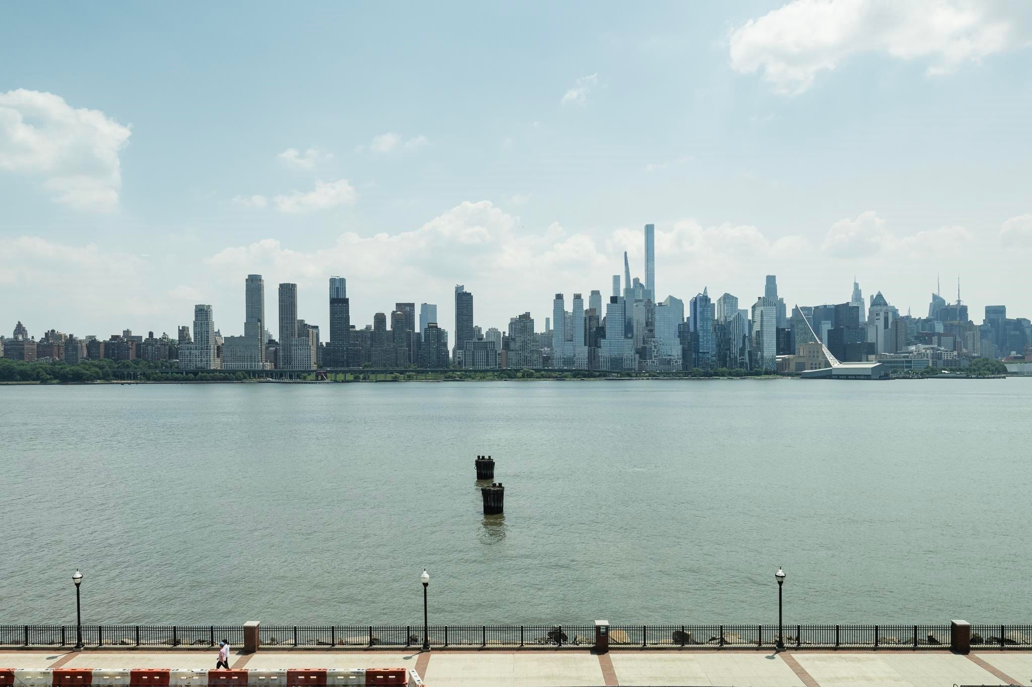 4E - Vista Pointe at Port Imperial: West New York, New Jersey - Toll Brothers