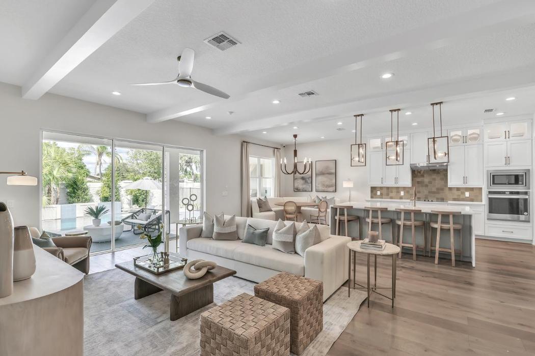 Modelo de casa de Toll Brothers en Riverside Oaks, Sanford
