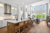 Toll Brothers at The Pinehills - Owls Nest - Preserve Collec por Toll Brothers en Boston Massachusetts