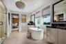 casa en The Sequoias at The Meadows por Toll Brothers