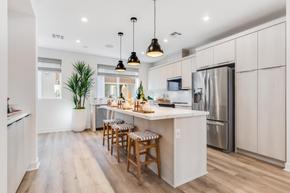 717 Lyon - Santa Ana, CA