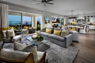 Skyview at Metro Heights por Toll Brothers en Los Angeles California