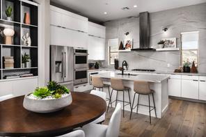 639 Spotted Falcon St (Luciana)